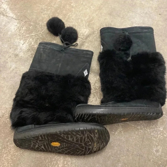 Manitobah fur boots - Picture 1 of 7